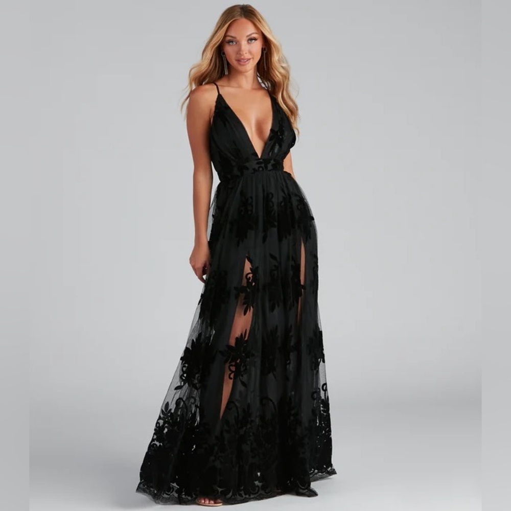 Windsor | Black Lace Prom dress, size small